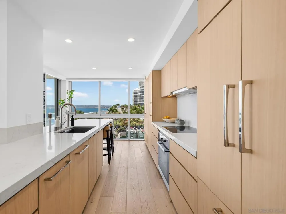 1830 Avenida Del Mundo #605 Coronado, CA 92118