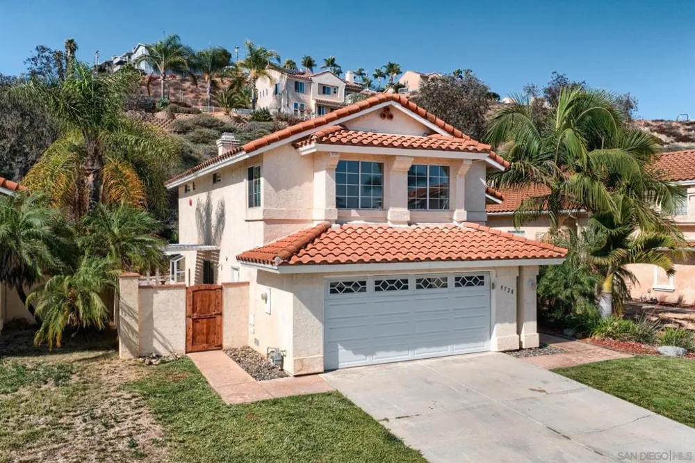 9720 Avenida Colino Spring Valley, CA 91977
