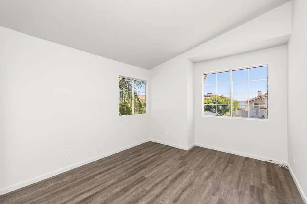 9720 Avenida Colino Spring Valley, CA 91977