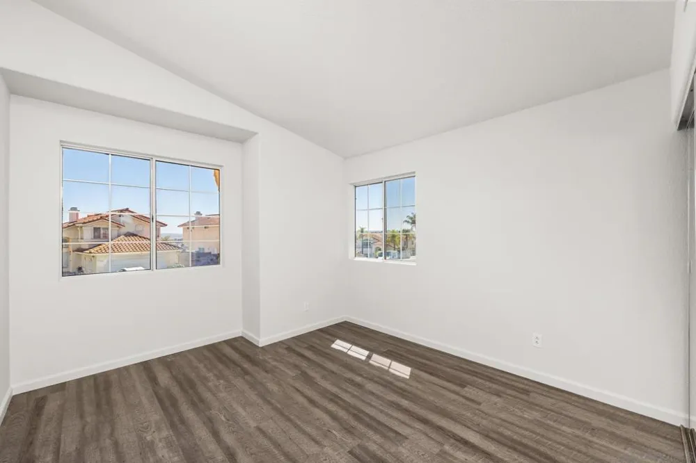 9720 Avenida Colino Spring Valley, CA 91977