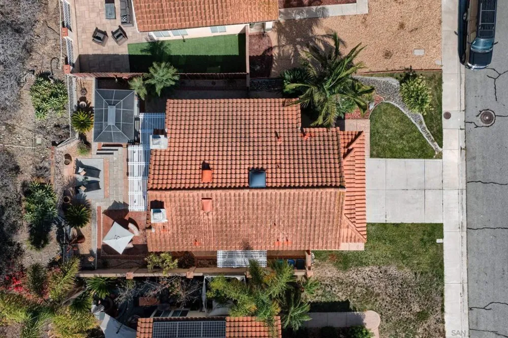 9720 Avenida Colino Spring Valley, CA 91977