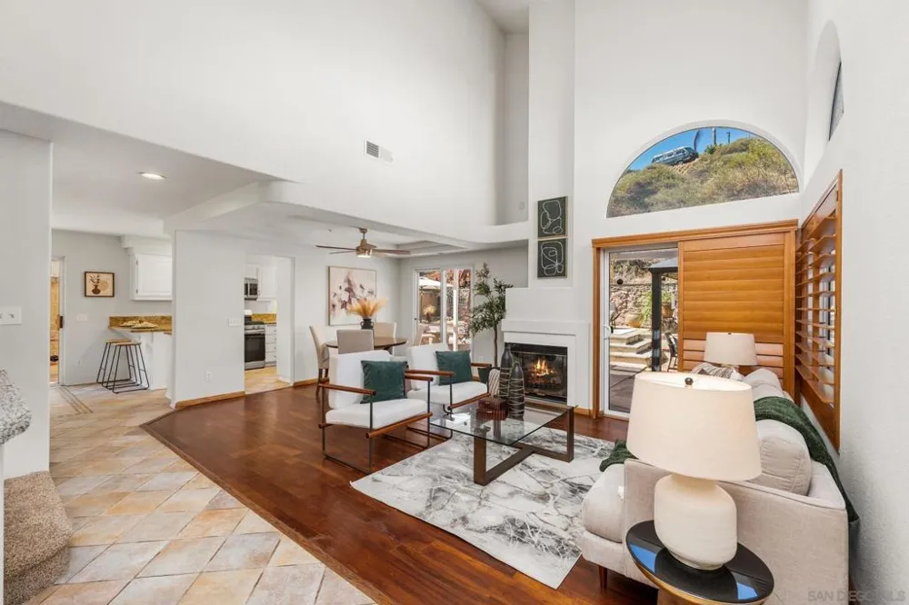 9720 Avenida Colino Spring Valley, CA 91977