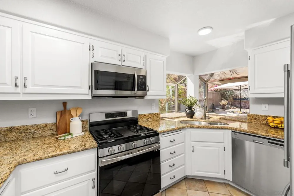 9720 Avenida Colino Spring Valley, CA 91977