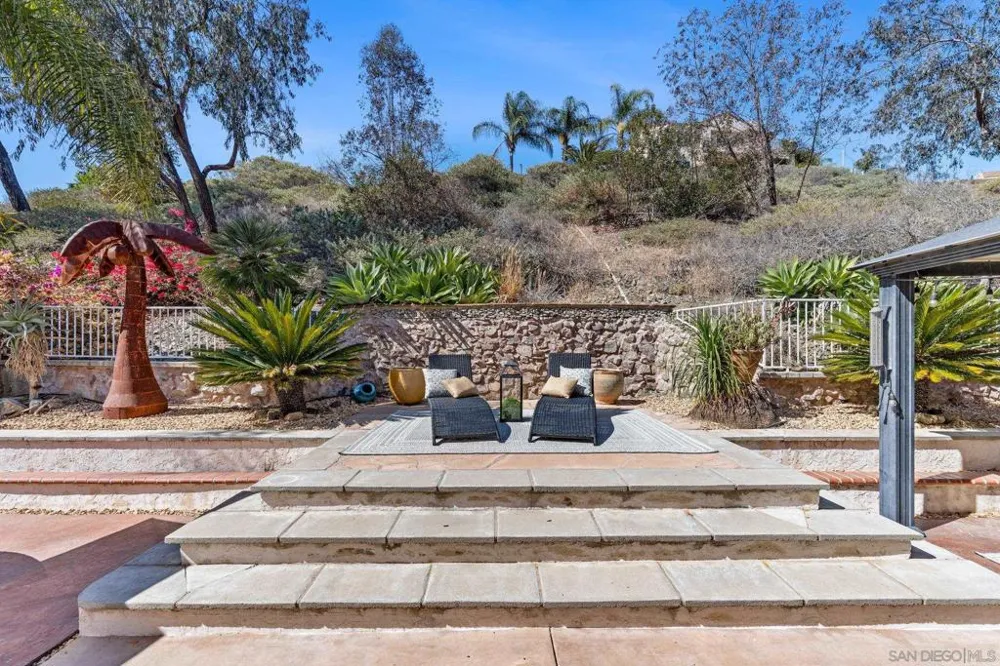 9720 Avenida Colino Spring Valley, CA 91977