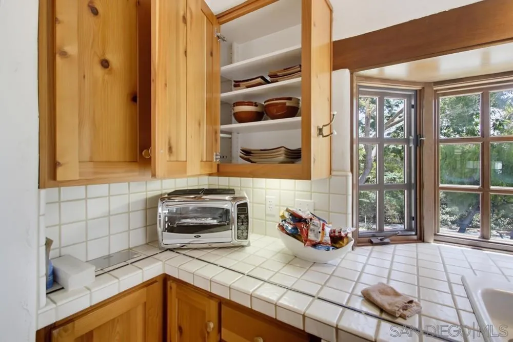 5443 Calzada Del Bosque Rancho Santa Fe, CA 92067