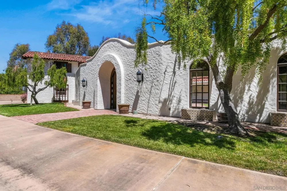 5443 Calzada Del Bosque Rancho Santa Fe, CA 92067