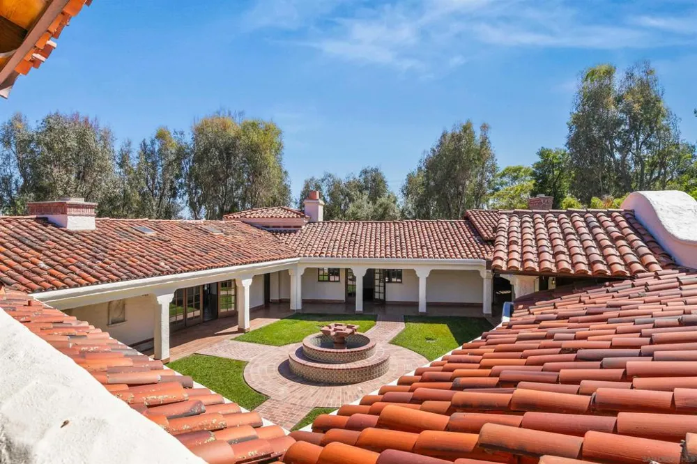 5443 Calzada Del Bosque Rancho Santa Fe, CA 92067