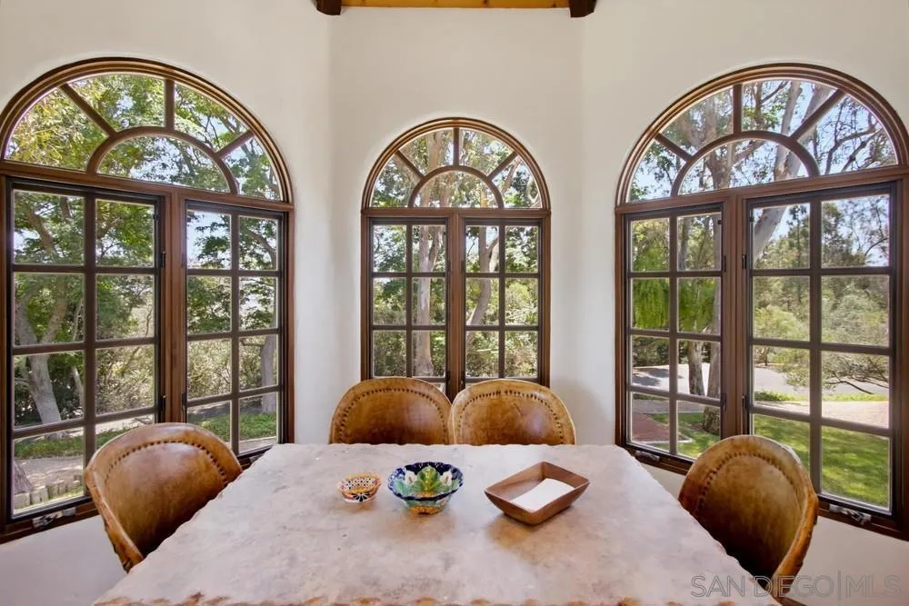 5443 Calzada Del Bosque Rancho Santa Fe, CA 92067