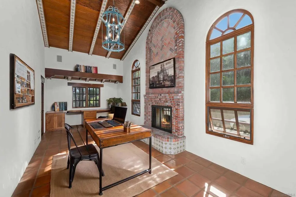 5443 Calzada Del Bosque Rancho Santa Fe, CA 92067