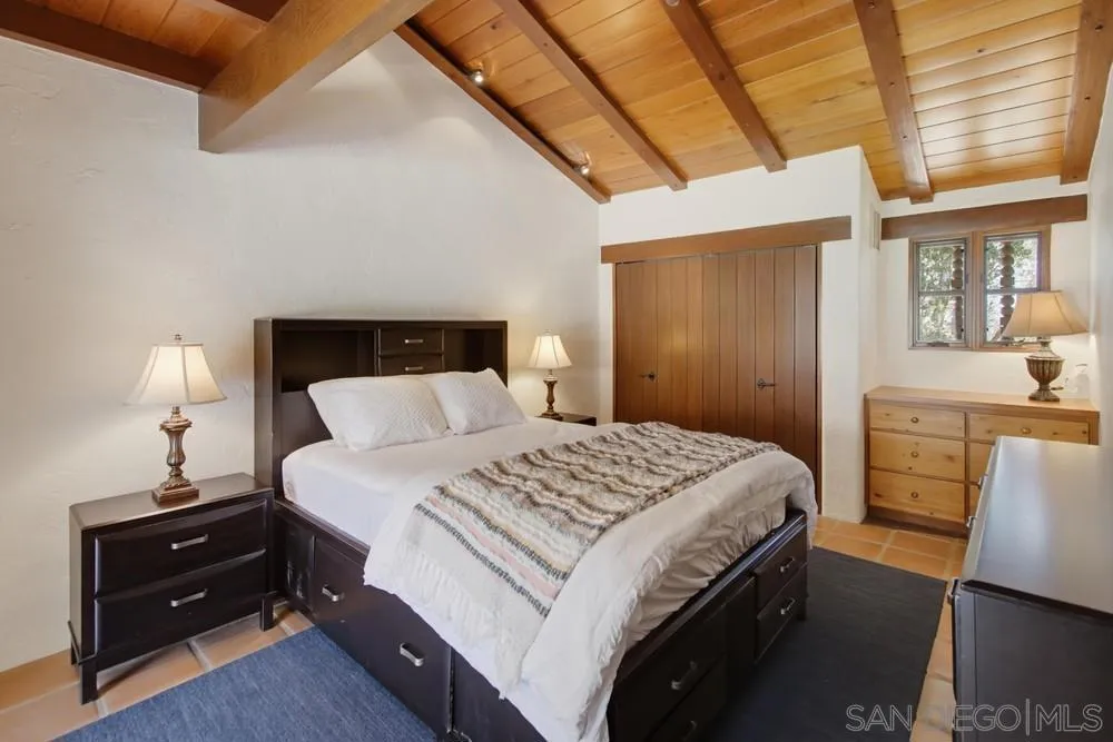 5443 Calzada Del Bosque Rancho Santa Fe, CA 92067