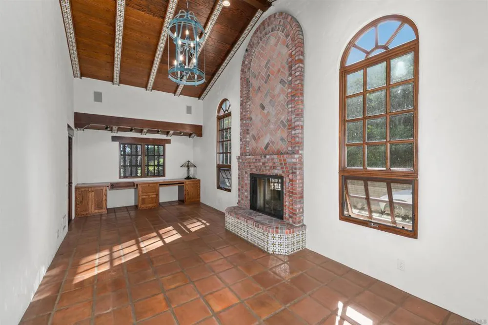 5443 Calzada Del Bosque Rancho Santa Fe, CA 92067