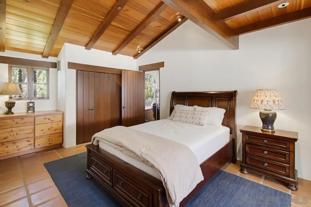 5443 Calzada Del Bosque Rancho Santa Fe, CA 92067