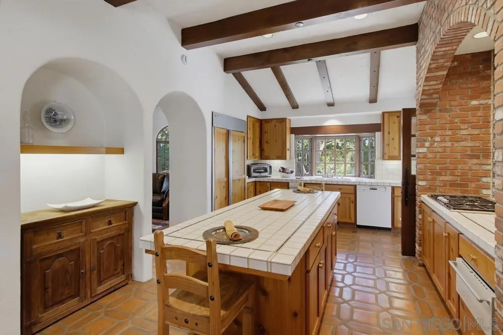 5443 Calzada Del Bosque Rancho Santa Fe, CA 92067
