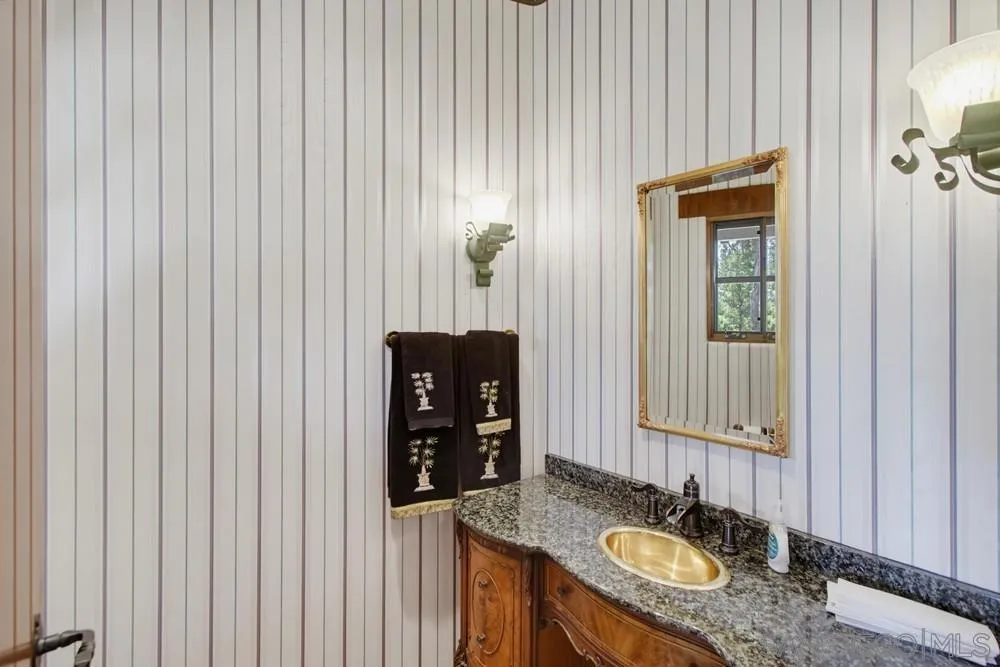 5443 Calzada Del Bosque Rancho Santa Fe, CA 92067