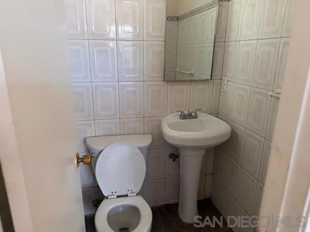 253 Robert Kennedy St Calexico, CA 92231