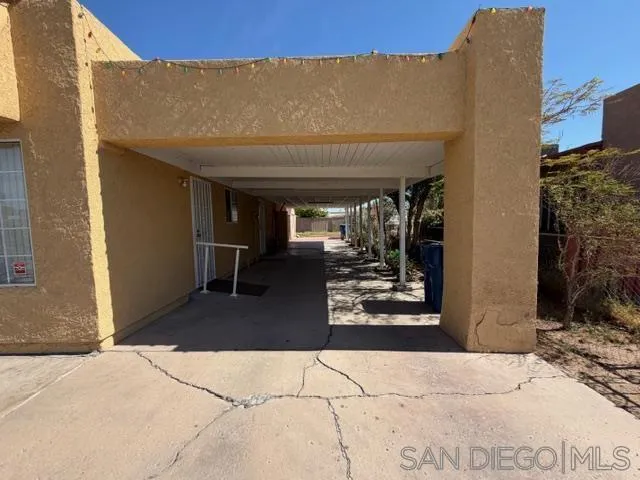 253 Robert Kennedy St Calexico, CA 92231