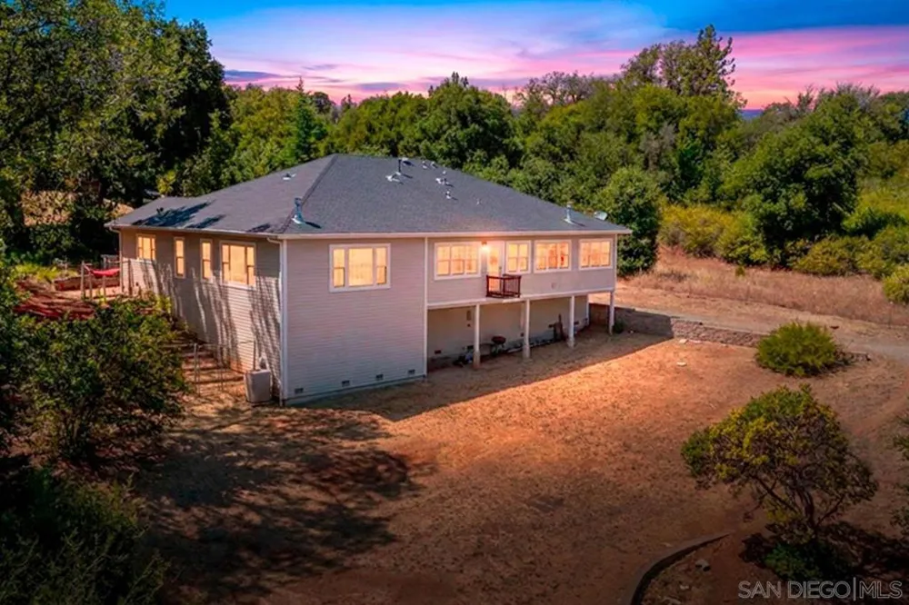 4823 Belvedere Julian, CA 92036