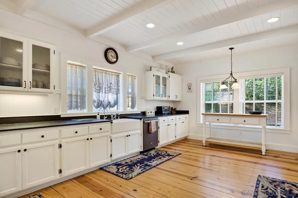 4823 Belvedere Julian, CA 92036