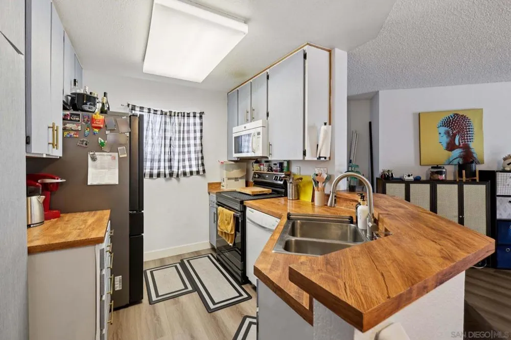 9725 Mesa Spring #177 San Diego, CA 92126