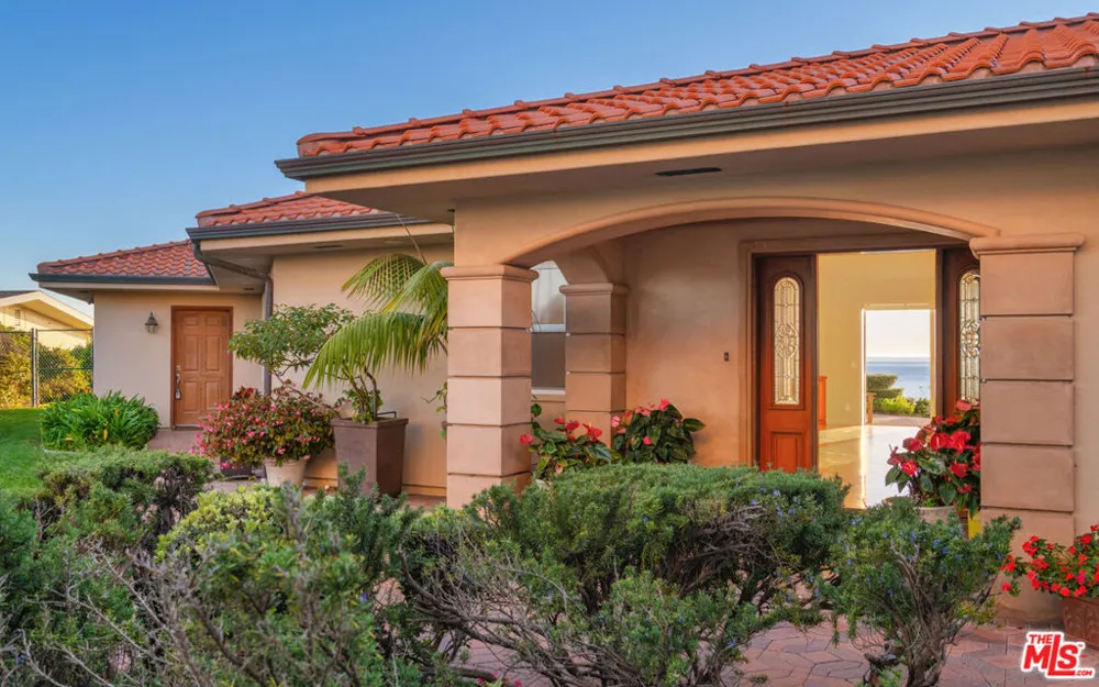 29821 Pacific Coast Highway Malibu, CA 90265