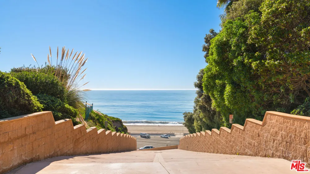 29821 Pacific Coast Highway Malibu, CA 90265