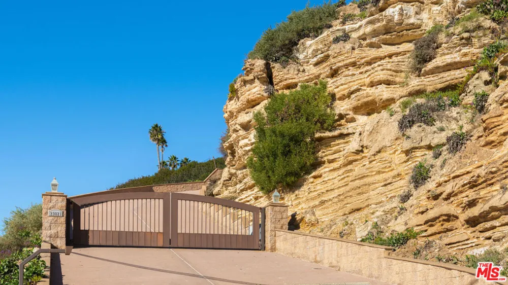 29821 Pacific Coast Highway Malibu, CA 90265