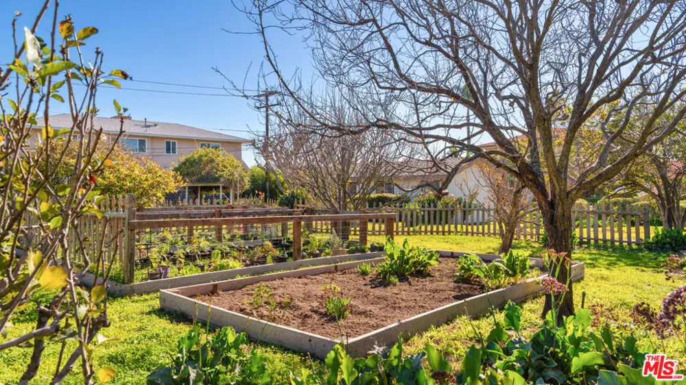 29821 Pacific Coast Highway Malibu, CA 90265
