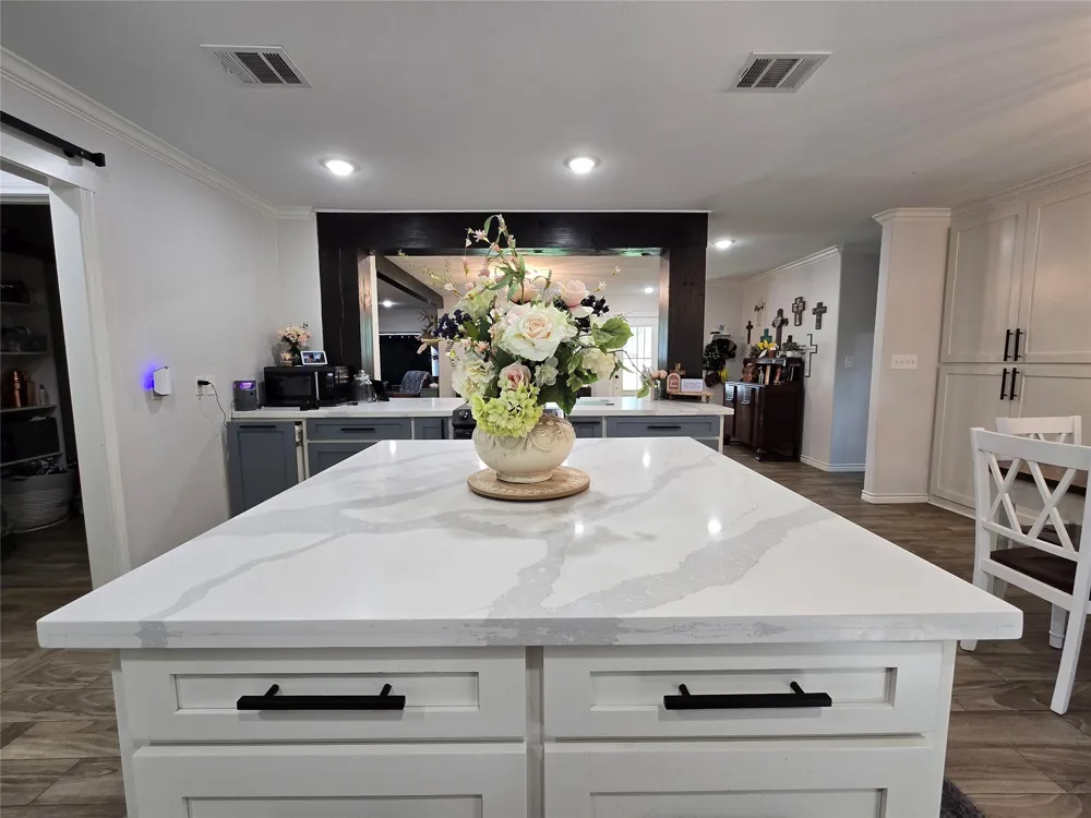 138 Lake Drive Winnie, TX 77665