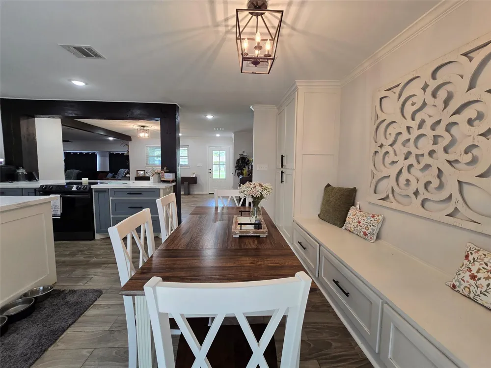 138 Lake Drive Winnie, TX 77665
