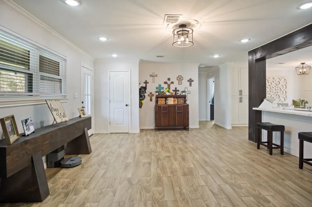 138 Lake Drive Winnie, TX 77665