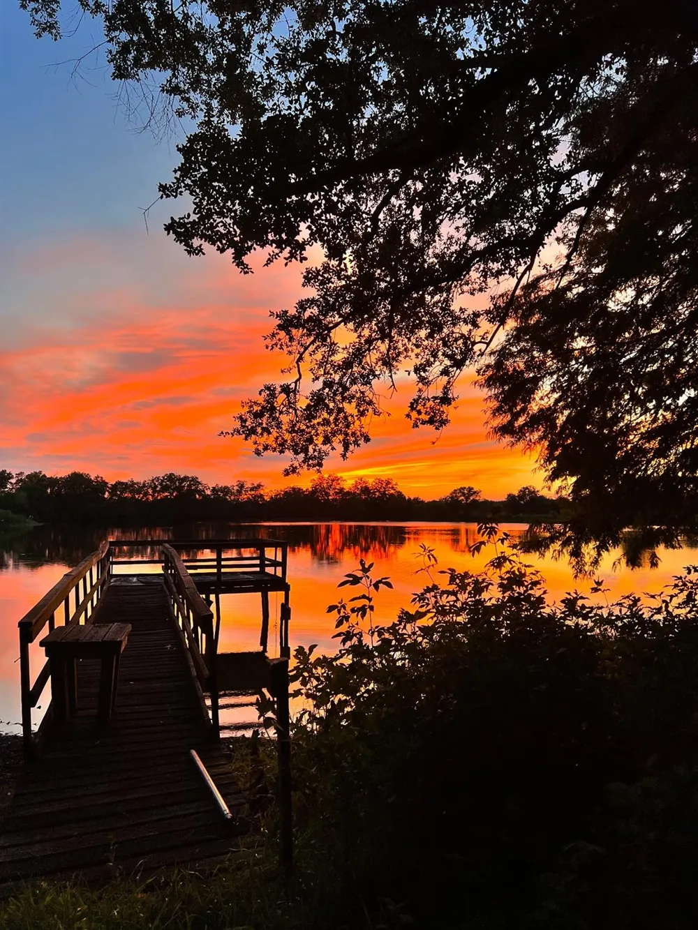 138 Lake Drive Winnie, TX 77665