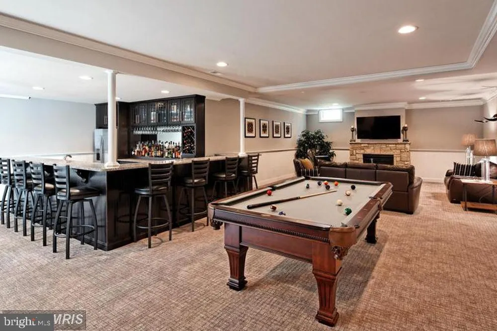 812 21ST STREET S Arlington, VA 22202