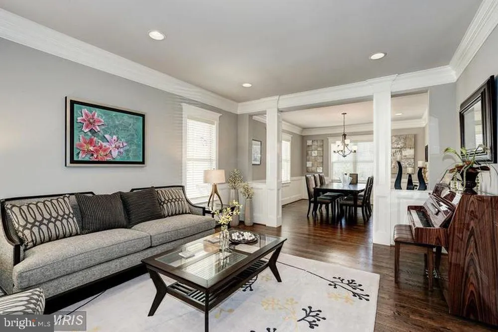 812 21ST STREET S Arlington, VA 22202