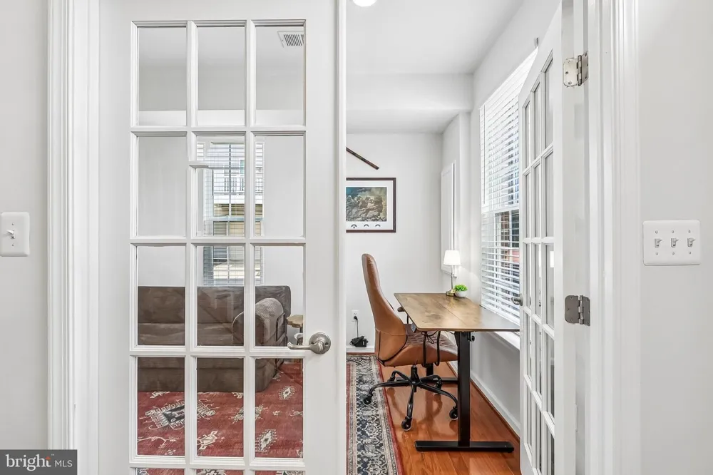 3801 COMMODORE JOSHUA BARNEY DRIVE NE Washington, DC 20018