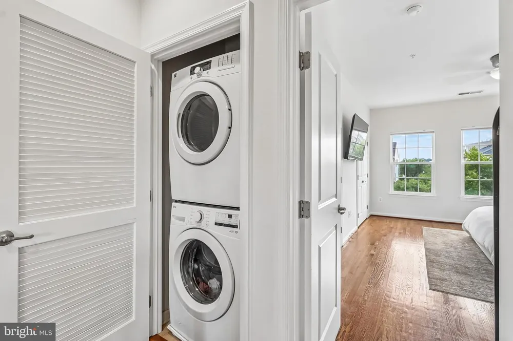 3801 COMMODORE JOSHUA BARNEY DRIVE NE Washington, DC 20018