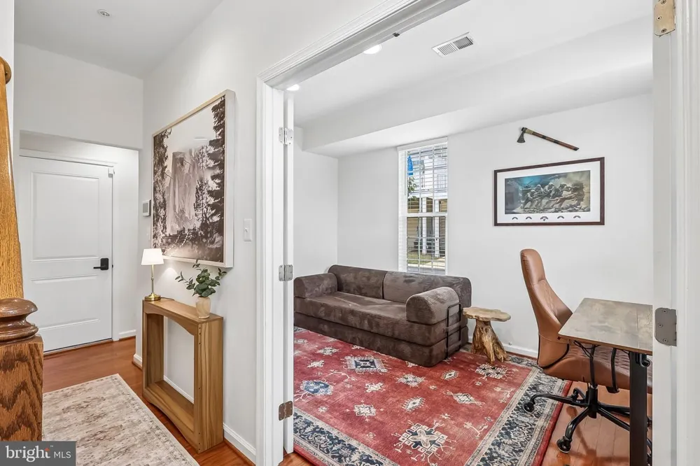3801 COMMODORE JOSHUA BARNEY DRIVE NE Washington, DC 20018