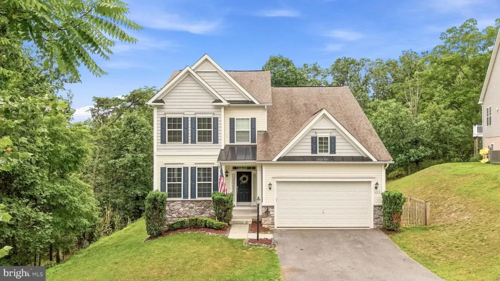210 WOODS DRIVE Cross Junction, VA 22625