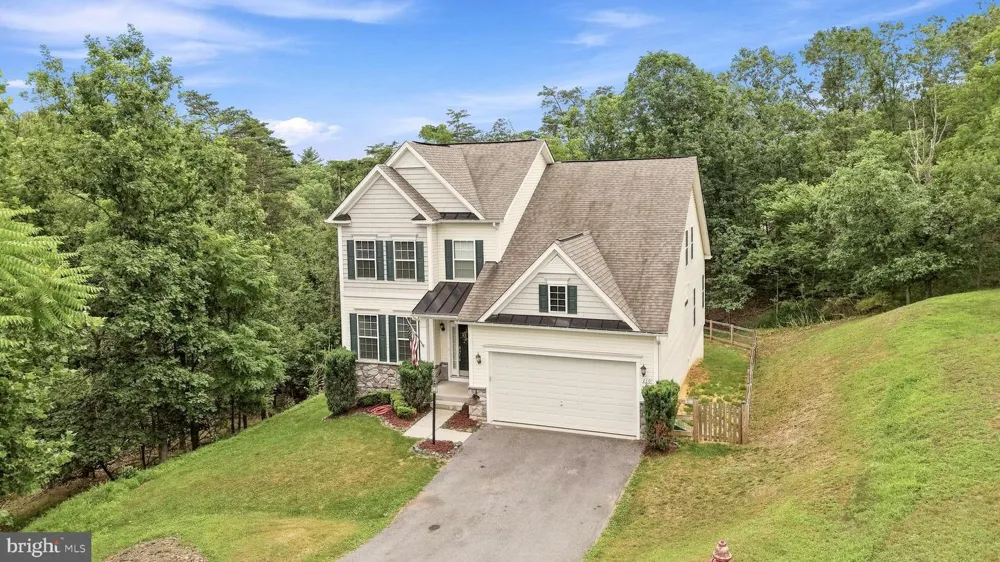 210 WOODS DRIVE Cross Junction, VA 22625
