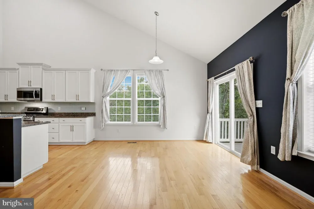 210 WOODS DRIVE Cross Junction, VA 22625