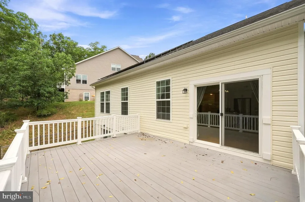 210 WOODS DRIVE Cross Junction, VA 22625