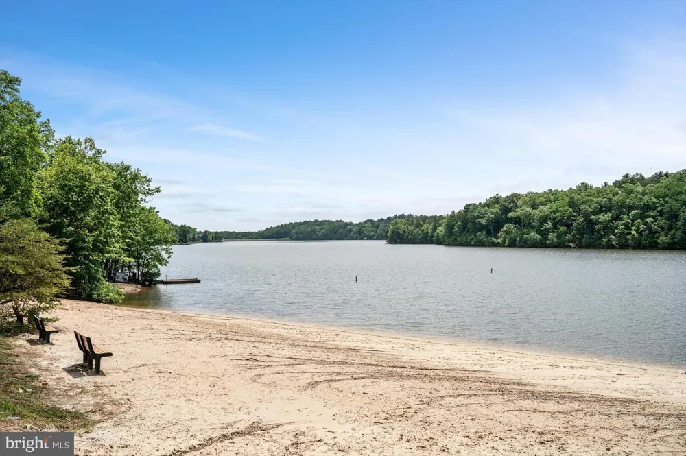 210 WOODS DRIVE Cross Junction, VA 22625