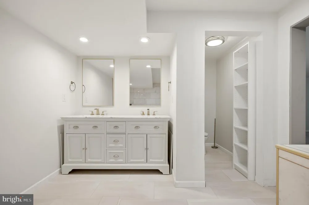 210 WOODS DRIVE Cross Junction, VA 22625