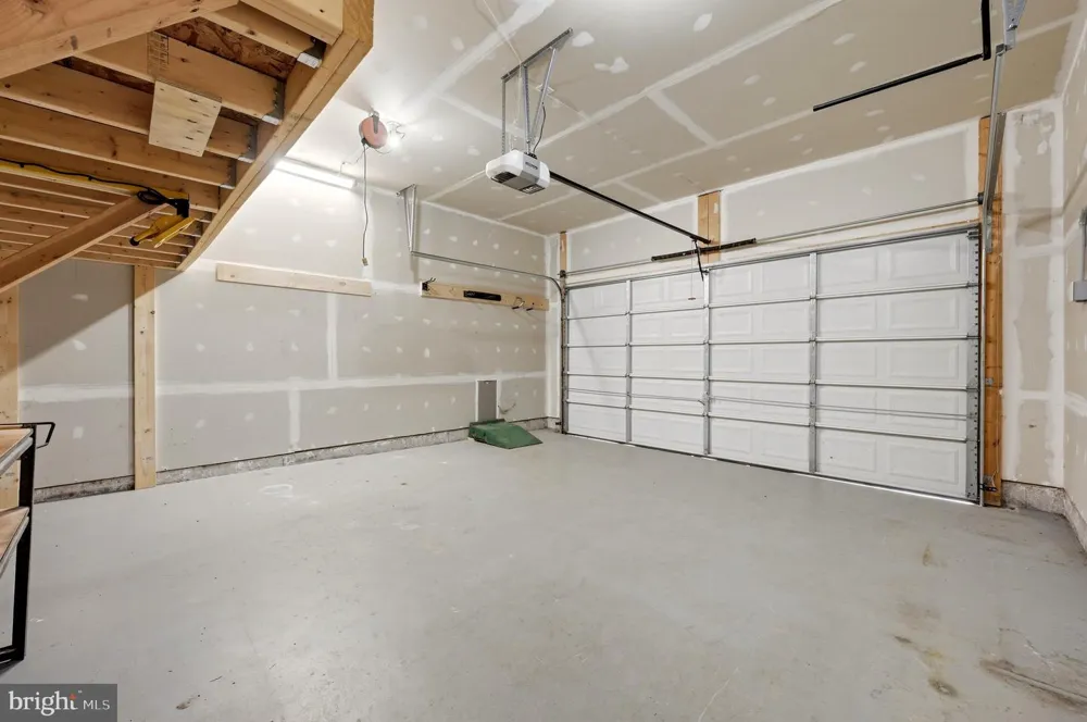 210 WOODS DRIVE Cross Junction, VA 22625