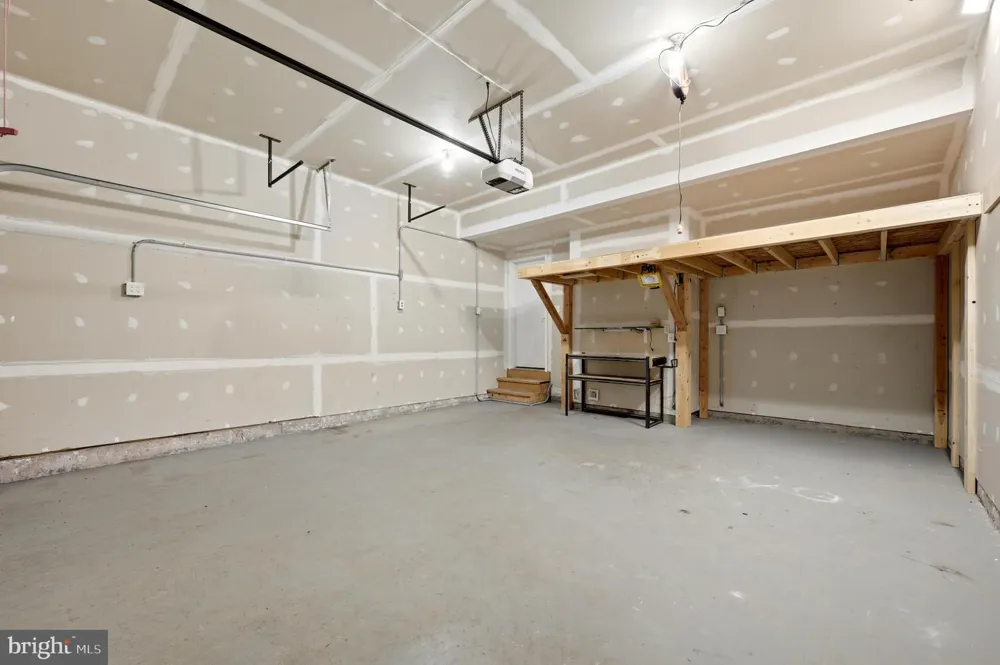210 WOODS DRIVE Cross Junction, VA 22625