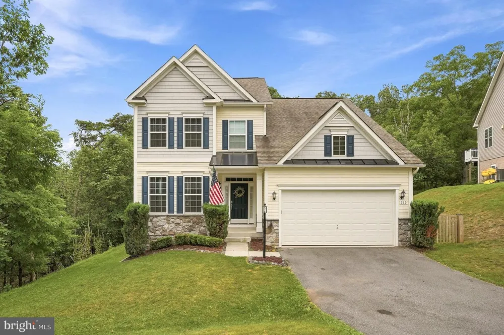 210 WOODS DRIVE Cross Junction, VA 22625