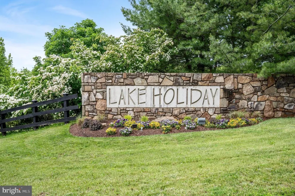 210 WOODS DRIVE Cross Junction, VA 22625