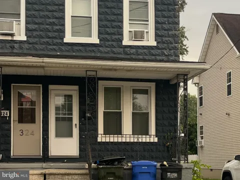 326 MOTT AVENUE
