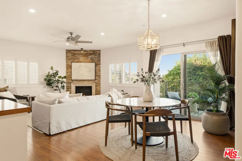 2486 S Centinela Avenue #303 Los Angeles, CA 90064
