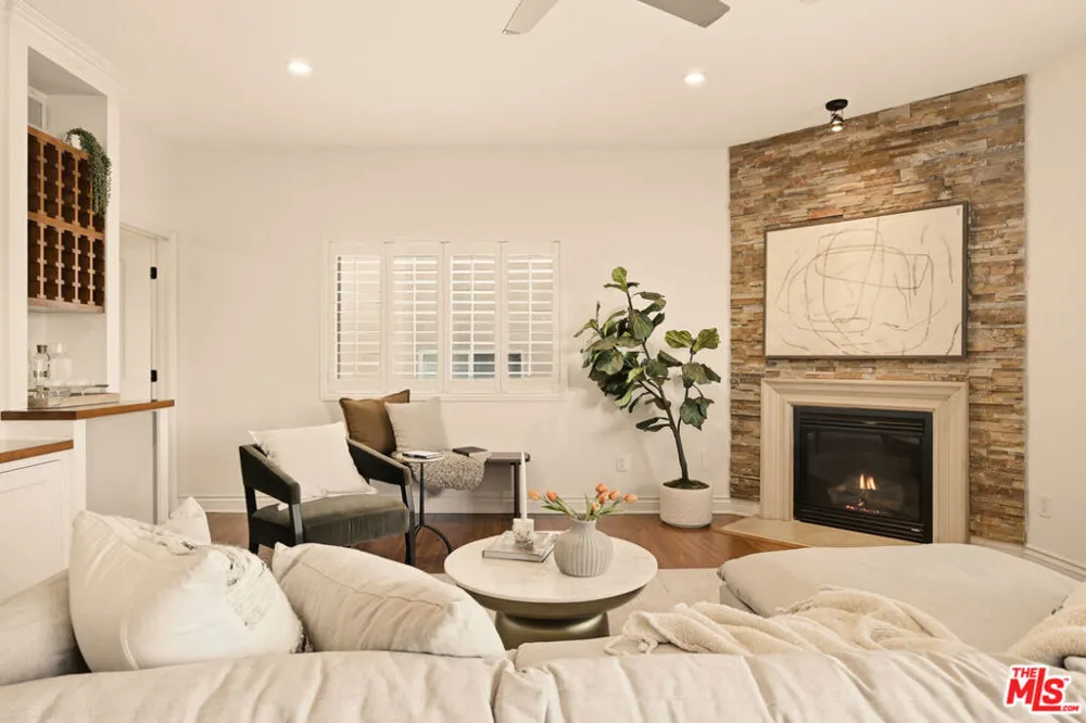 2486 S Centinela Avenue #303 Los Angeles, CA 90064