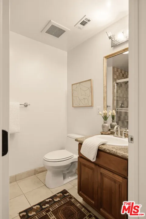 2486 S Centinela Avenue #303 Los Angeles, CA 90064